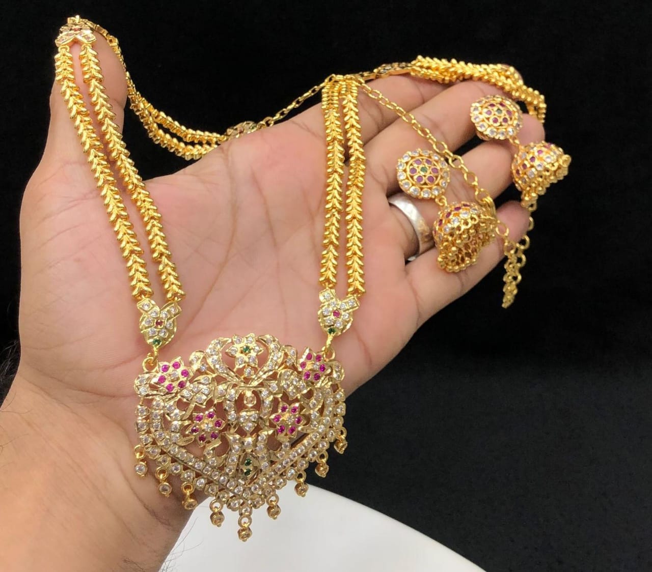 IMPON CHAINS