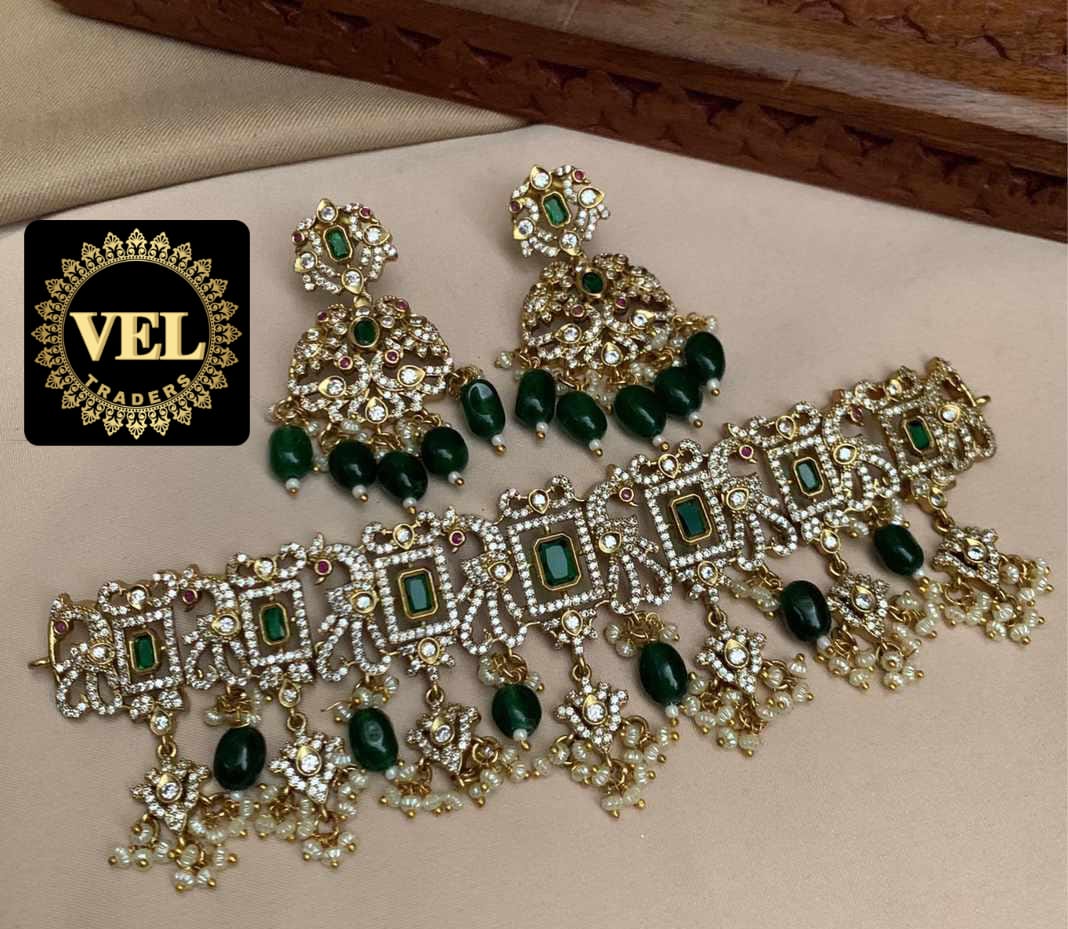 STONE CHOKER